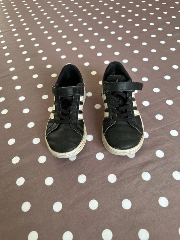 Chaussures basket adidas