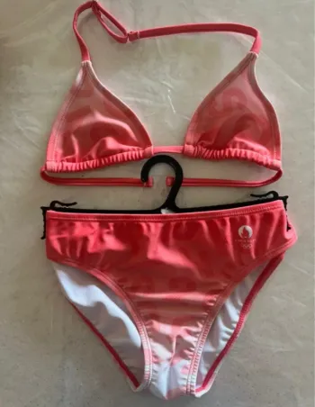 Maillot de bain 7-8 ans