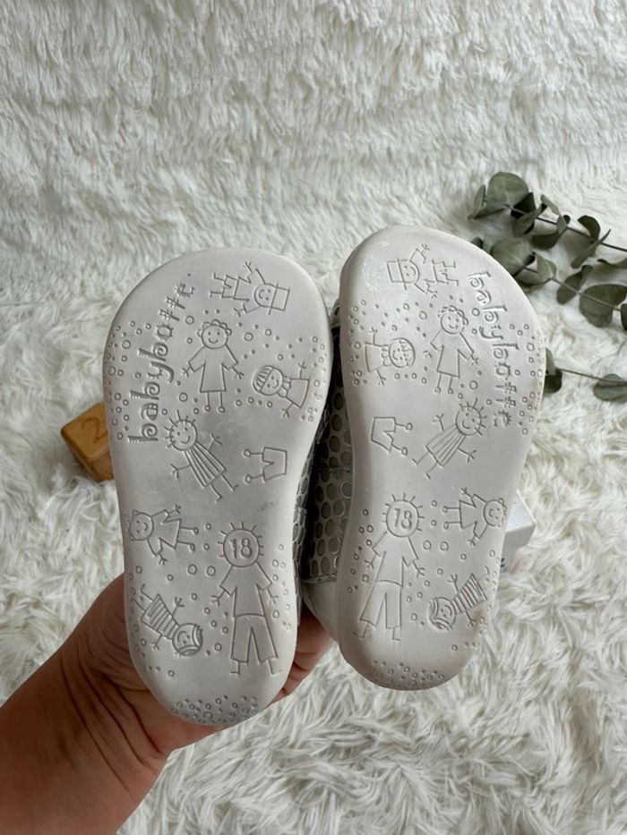 Paire de sandales Babybotte taille 18 - photo numéro 8