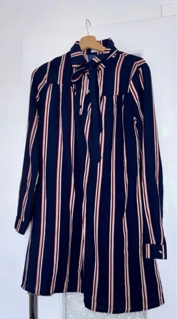 Robe Glamorous 38 neuve