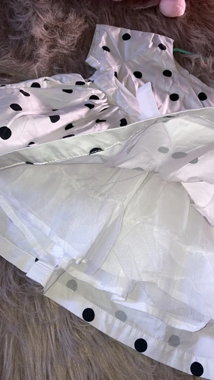 Robe kiabi 9mois neuve - photo numéro 3