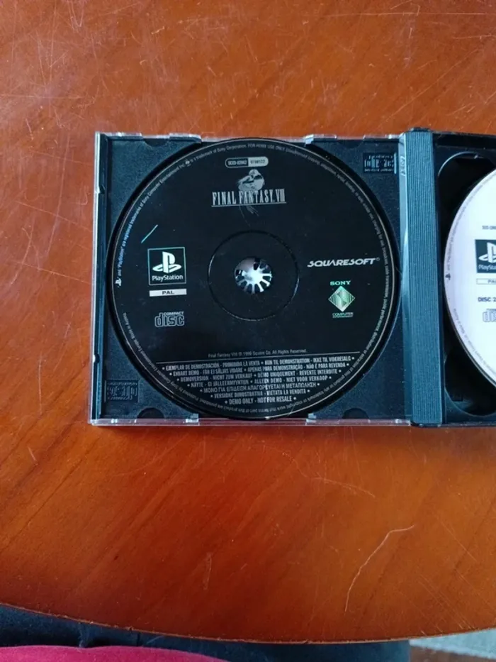 Jeux PS1 : final fantasy VIII - photo numéro 7