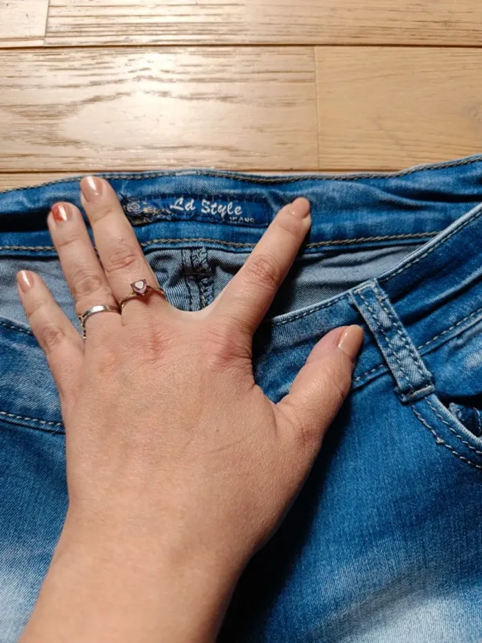 Jean évasé effet délavé – patte d’éléphant, taille 40 - photo numéro 2