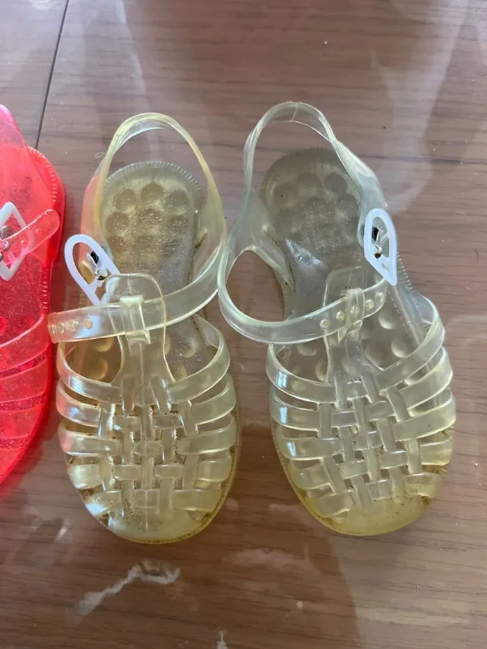 Chaussure d’eau taille 24 et 25 - photo numéro 3