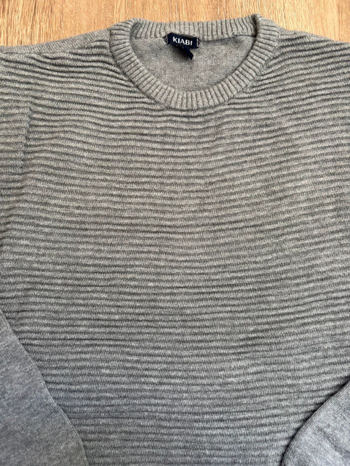Pull fin peu porté - photo numéro 5
