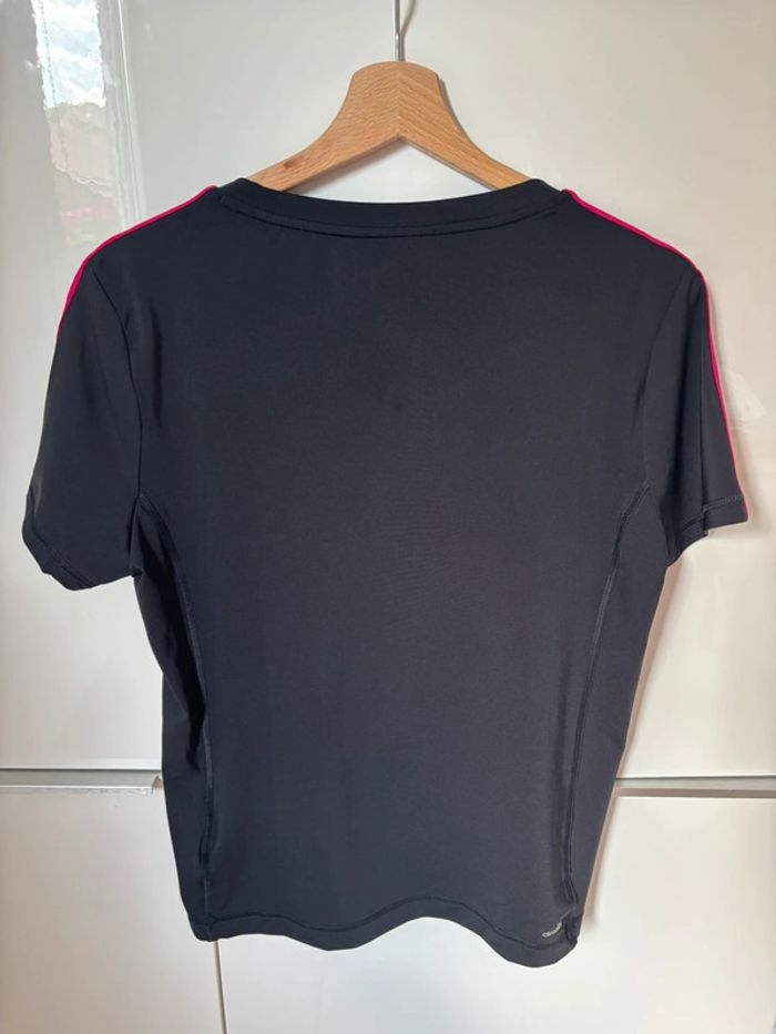TEE shirt de sport Adidas 42-44 - photo numéro 2