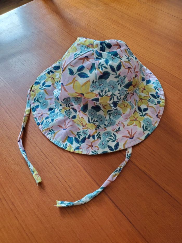 Chapeau fleuri 6/12mois - photo numéro 2