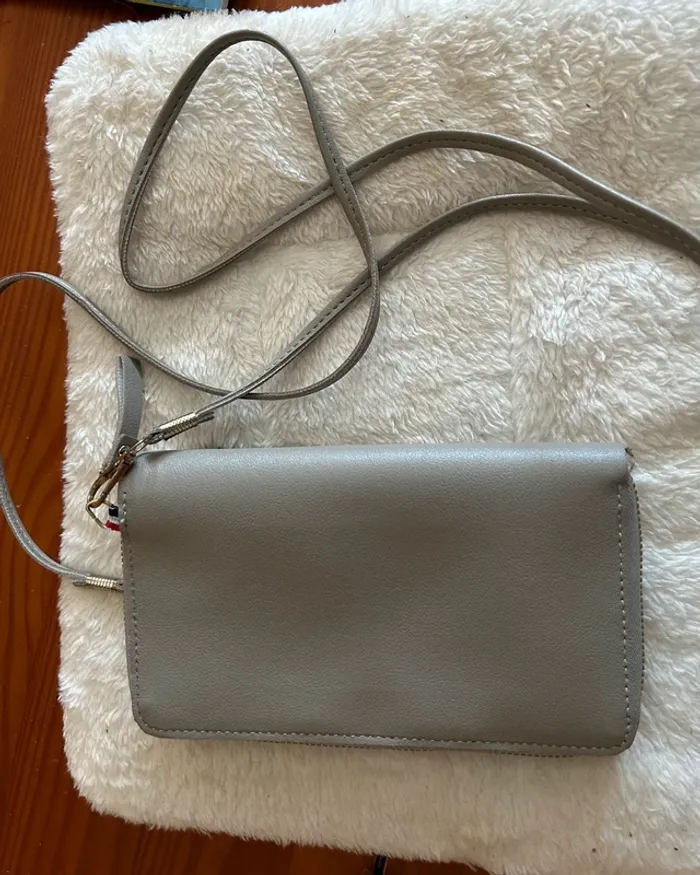 Sac bandoulière et porte téléphone - photo numéro 2