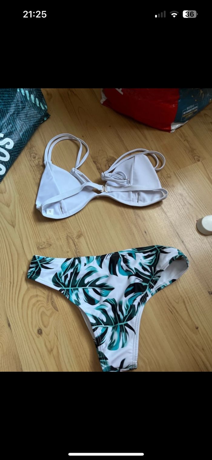 Maillot de bain - photo numéro 3
