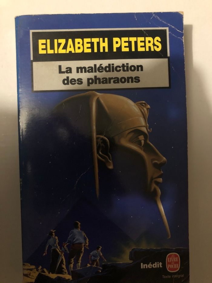 Livre la malédiction des pharaons Elizabeth Peters