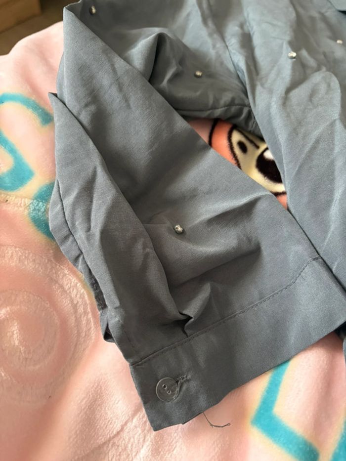 Chemise grise à perle - photo numéro 4
