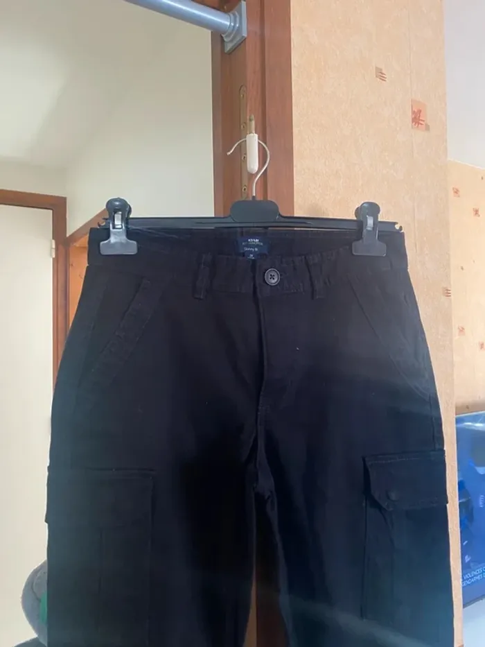 Pantalon cargo homme Kiabi – Style & confort en taille 36 🖤 - photo numéro 4