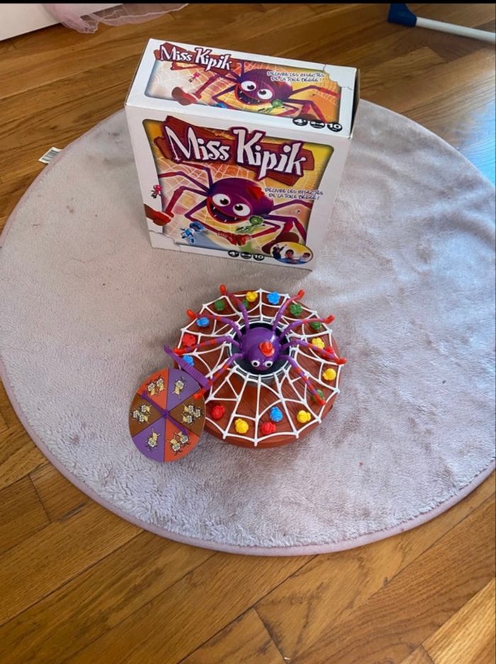 « Miss Kipik »  par Asmodee