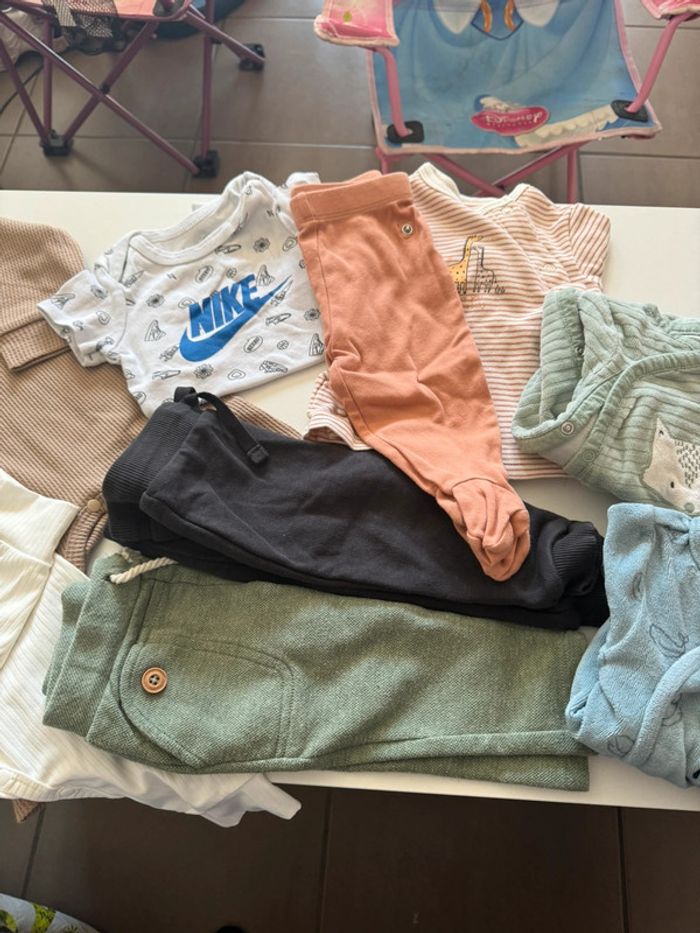 Lot de 8 vêtements 6mois - photo numéro 3