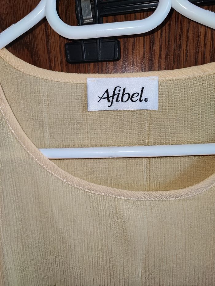 Blouse/débardeur jaune sans manche taille 38/40 - photo numéro 2