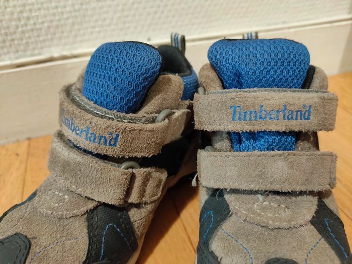 Paire chaussures Timberland enfant 25 - photo numéro 2