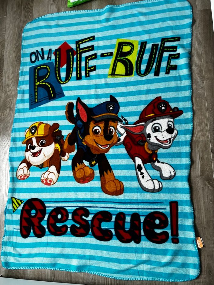 Lot plaid Pat Patrouille + coussin déhoussable - photo numéro 2