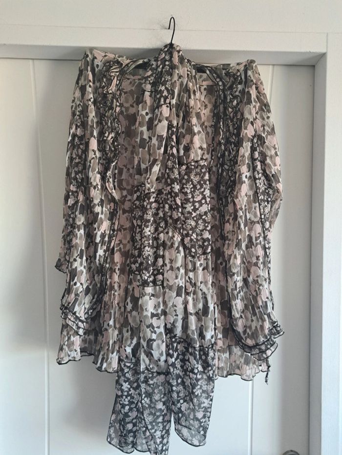 Ensemble jupe , blouse, foulard Un jour ailleurs 42