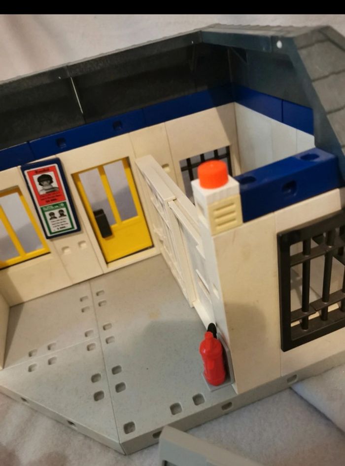 Playmobil commissariat police 3623 - photo numéro 8