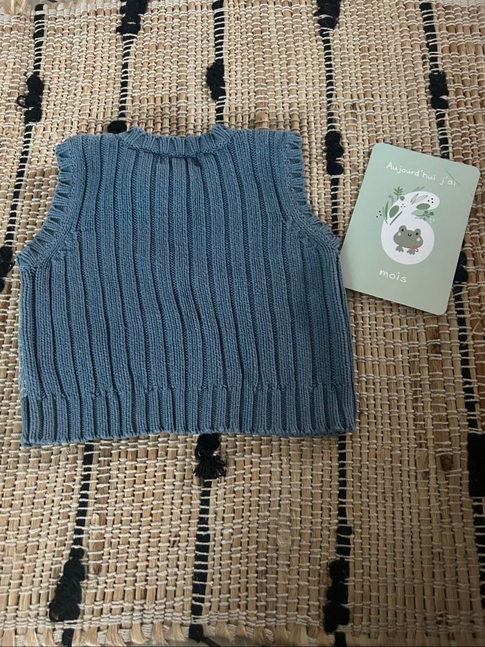 Pull sans manches bébé mixte 6 mois - photo numéro 2