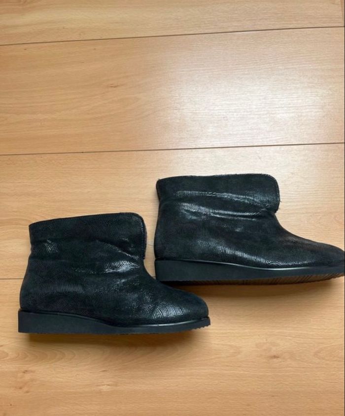 Bottines /chaussons noir taille 37 - photo numéro 5