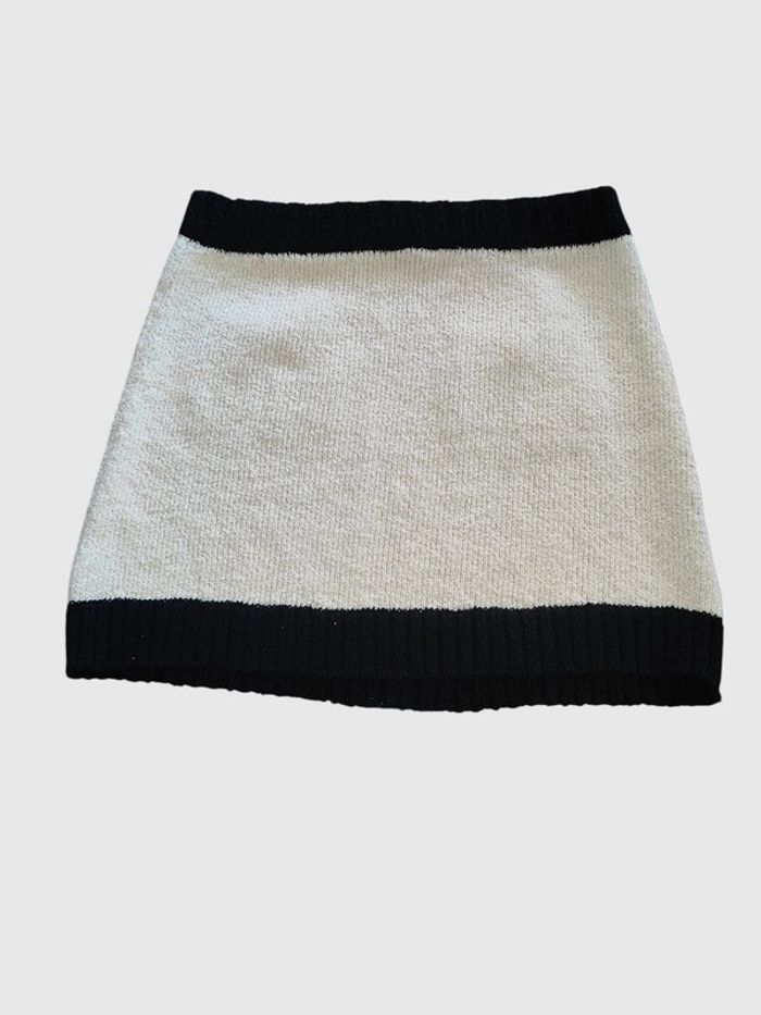 Mini-jupe Zara blanche taille L - Élégance intemporelle - photo numéro 4