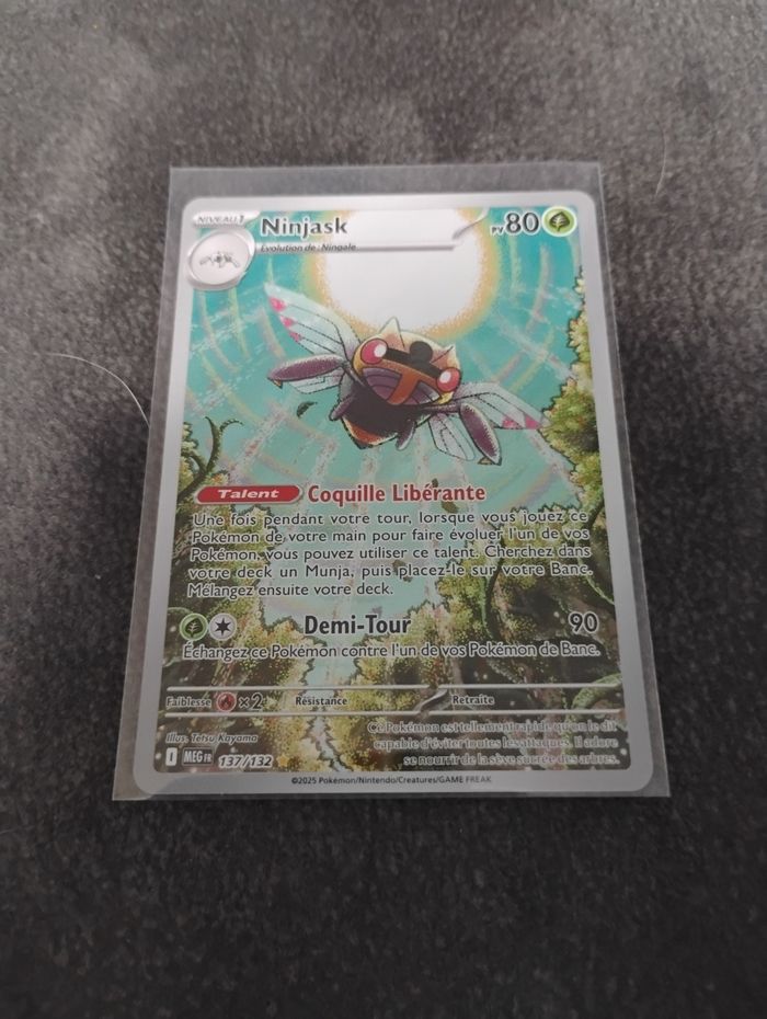 Carte Pokémon Ninjask 137/132 Mega Evolution ME01. Full Art Secrete. Française, officielle.
En très bon état
✨ N'hésitez pas à jeter un petit coup d'œil à mon profil avant achat - photo numéro 4