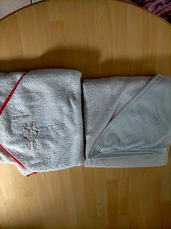 Serviettes de bain bébé