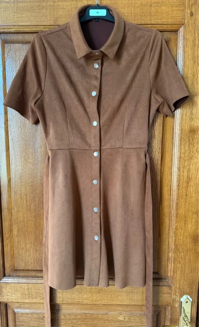 Robe forme trapèze Martin suédine Jennyfer taille s à pression