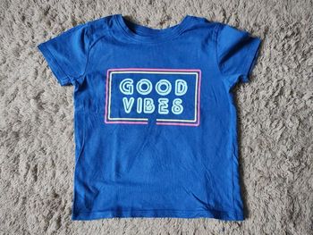 Tee-shirt taille 4-5 ans // 110 cm