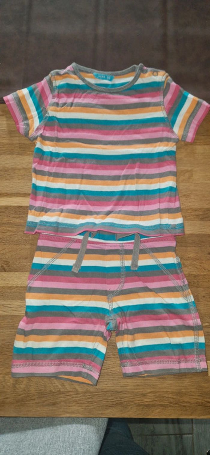 Ensemble short/T-shirt Hema 9 mois 68cms