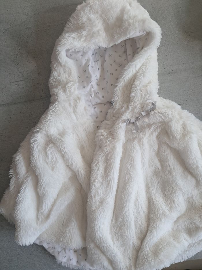 Une cape