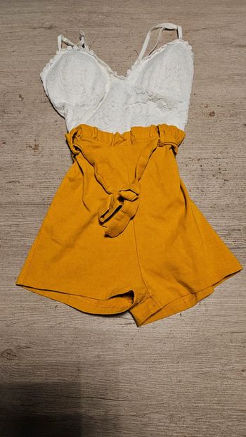 Combi short moutarde et dentelle blanche à bretelle, Made In Italy, taille XS/S, nickel