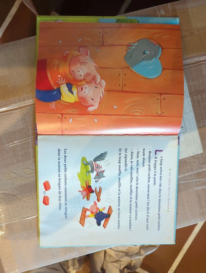 Livre les 3 petits cochons - photo numéro 4
