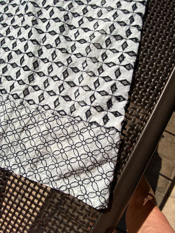Belle robe blanche, brodée à jours. 36 S  MD’m - photo numéro 5