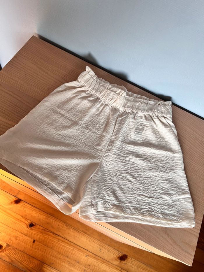 Short satiné JDY taille 40 neuf - photo numéro 2