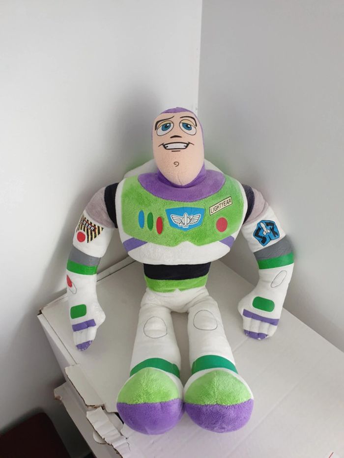 Grand Buzz l'éclair Disney Pixar - photo numéro 2