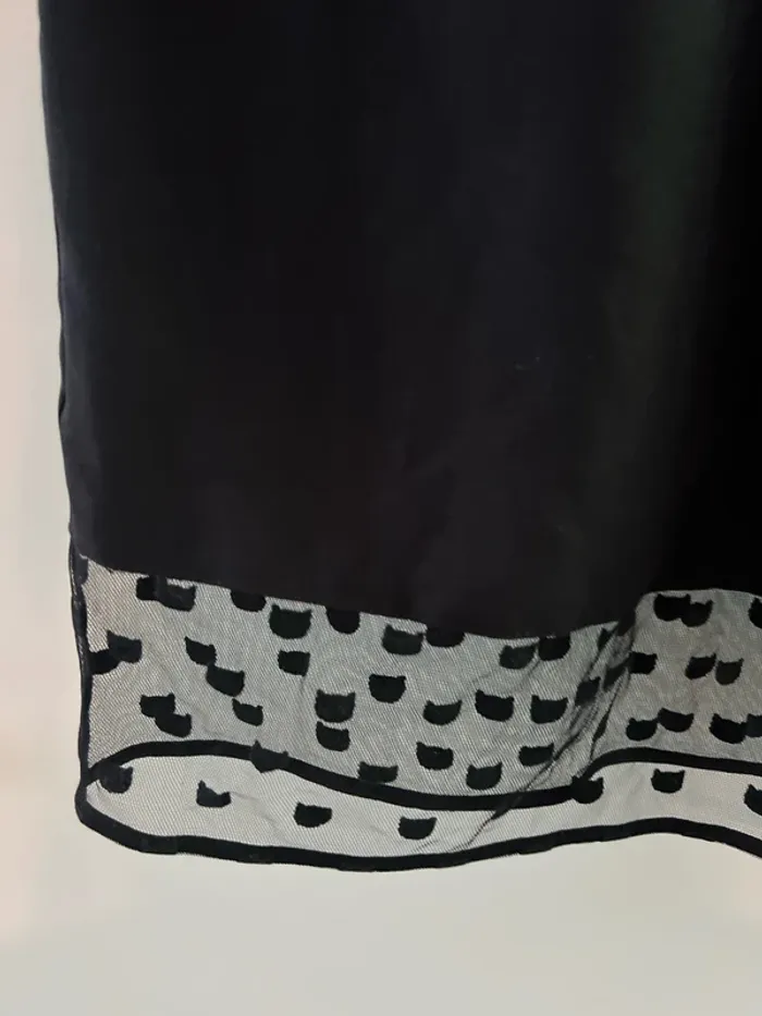 Tu ne noir et voilé Karl Lagerfeld taille xs - photo numéro 2