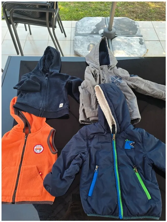 Lot 32 vêtements garçon 24 mois - 2 ans - photo numéro 6