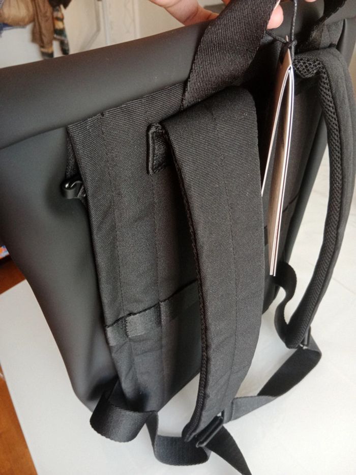 Sac à dos Ucon Acrobatics modèle Jannik Mini Backpack noir - photo numéro 9