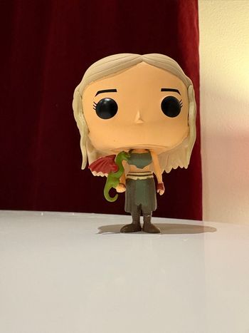 Figurine Funko Pop de Daenerys Targaryen (Game Of Thrones) en vinyle