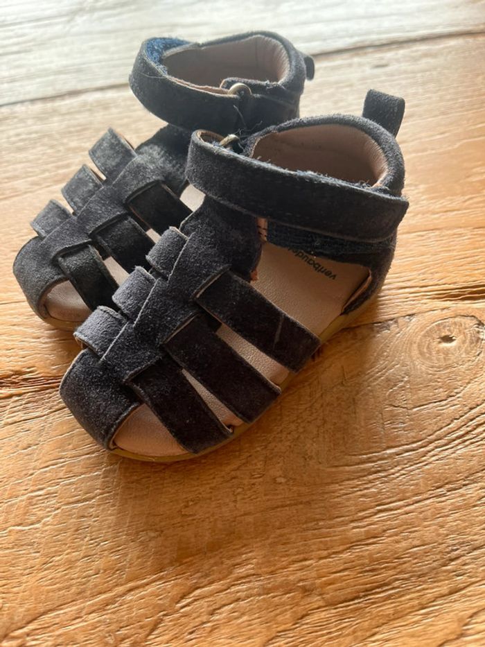 Sandale Vertbaudet taille 20