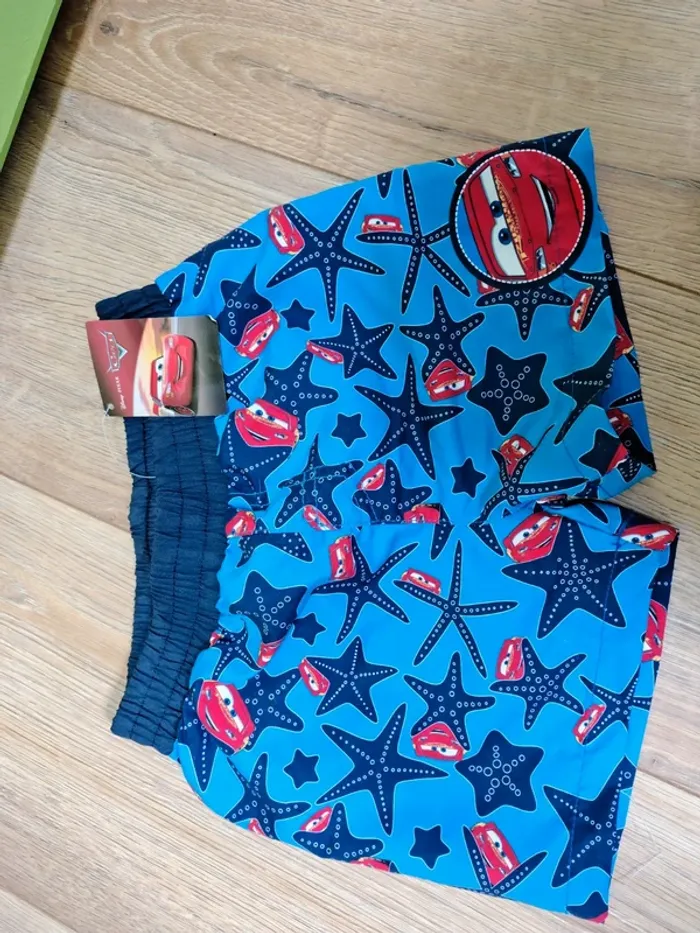 Maillot de bain short cars Disney  neuf avec étiquette
