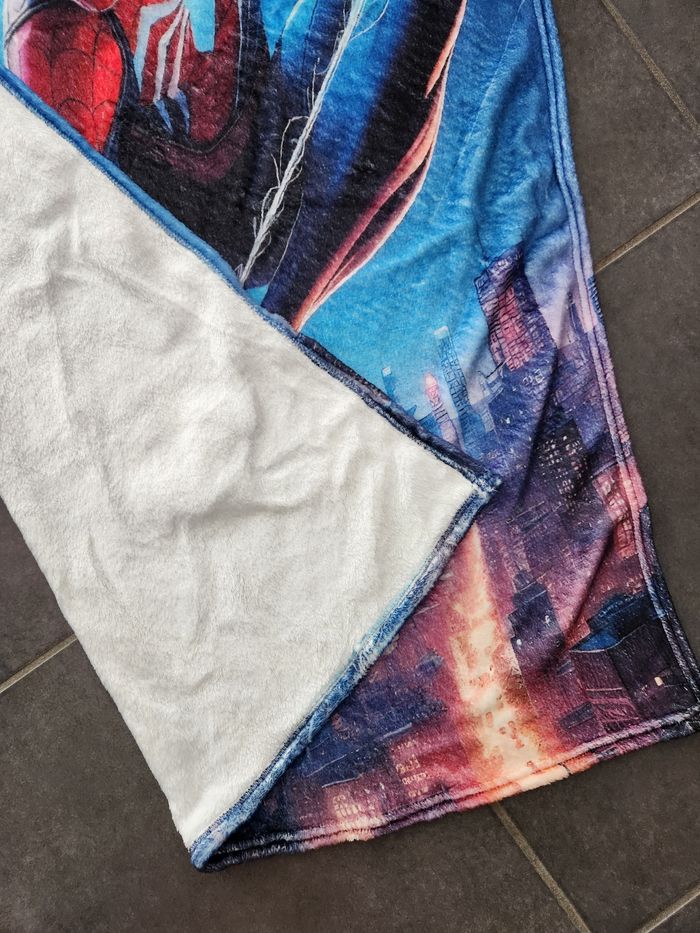 Plaid spiderman - photo numéro 2