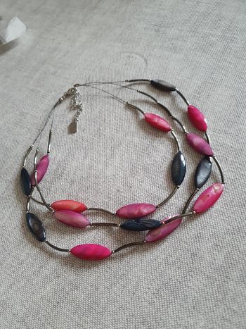 Collier triple irisé