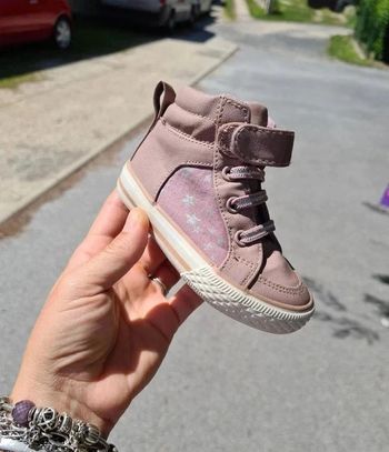 Chaussures montantes fille 20
