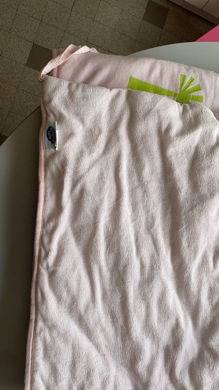 Tour de lit rosé - photo numéro 5