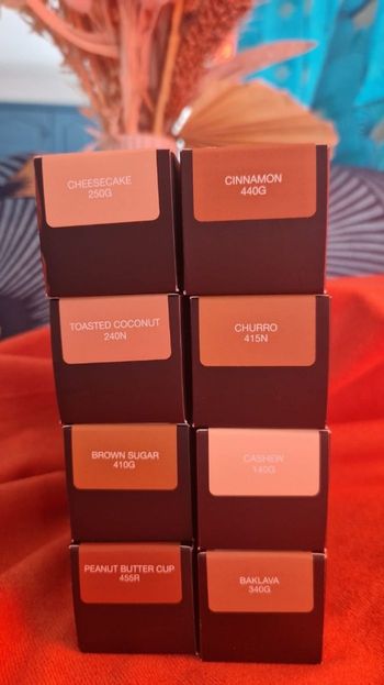 Hudabeauty fauxfilter lot de 8 pièces luminous matte fond de teint couvrance totale teint mixte 35ml neuf