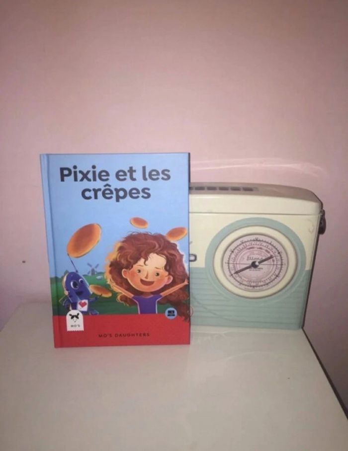 Livre 📖 Pixie et les crêpes mo's daughter 5€