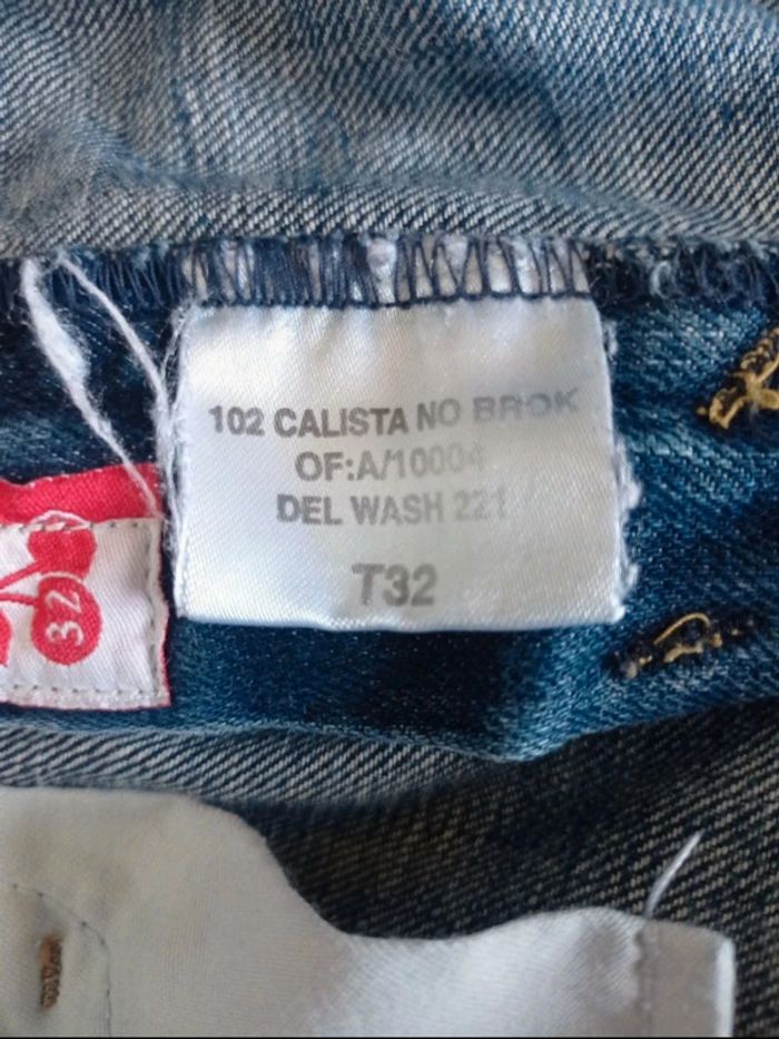 Jean foncé style délavé / femme /marque le temps des cerises / taille 32 - photo numéro 4